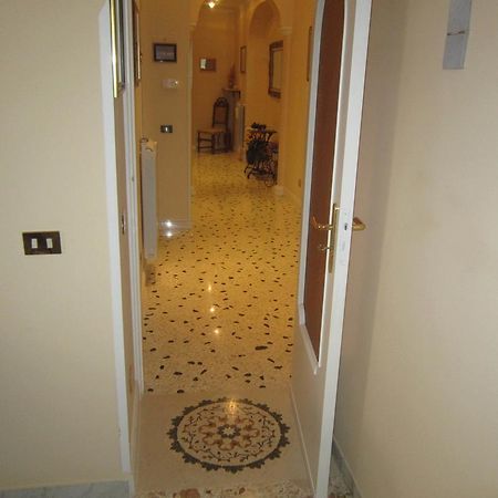 Casa Raffelina Apartment Minori Cameră foto