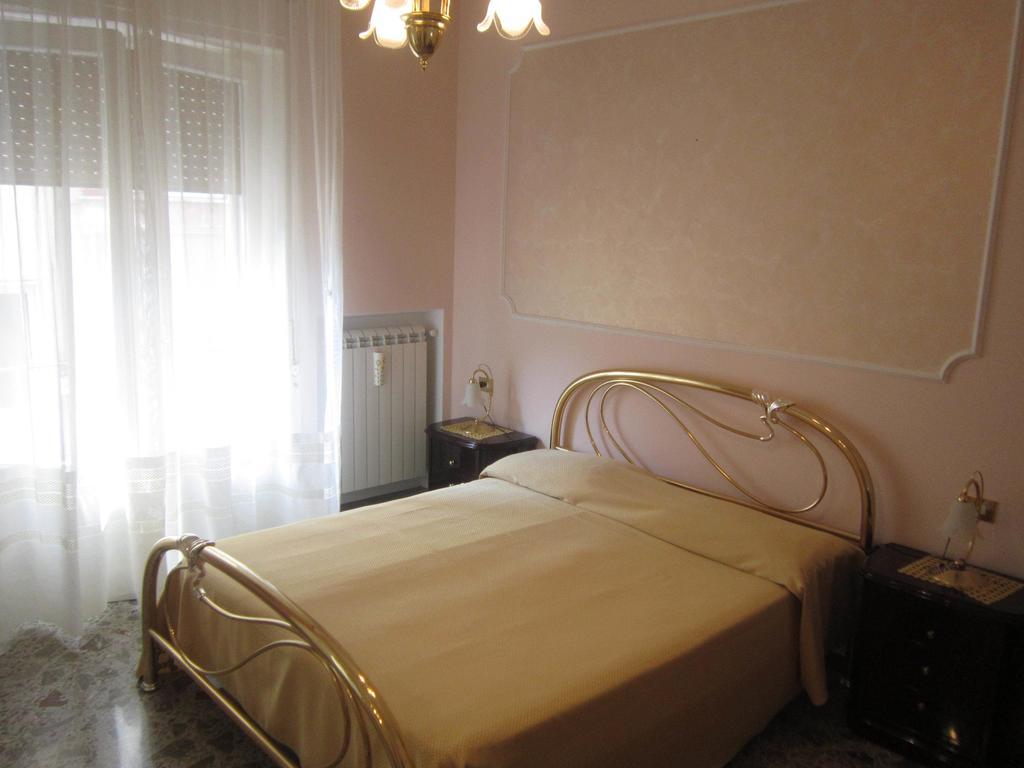 Casa Raffelina Apartment Minori Cameră foto